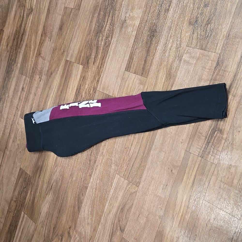 VS PINK MAROON/BLACK/GREY COLORBLOCKED YOGA PANTS SIZE XS - Picture 3 of 11